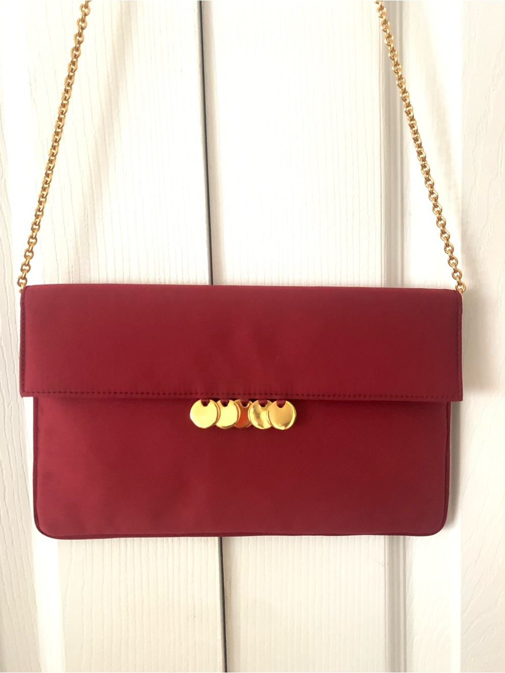 Rodo Vintage Silk Gold-Accent Burgundy Chain  Clutch or Shoulder Bag